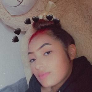 Meet your Posher, Vanessa